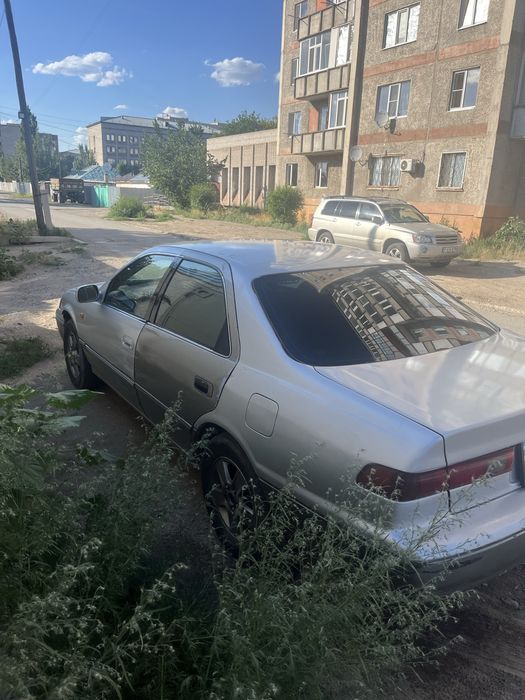 Toyota camry gracia
