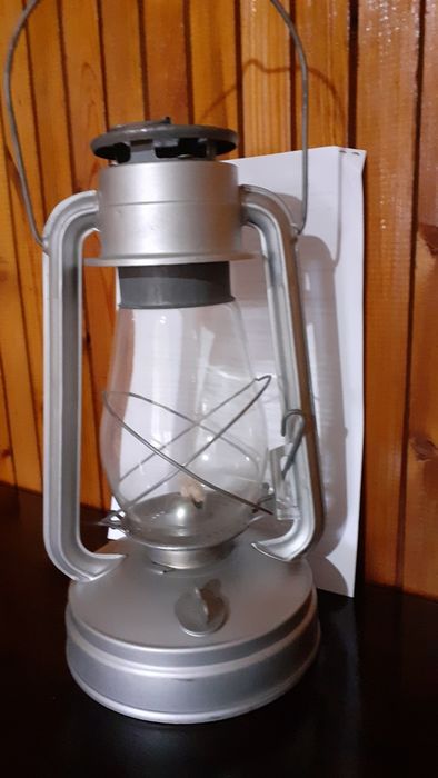 Ветроустойчив фенер