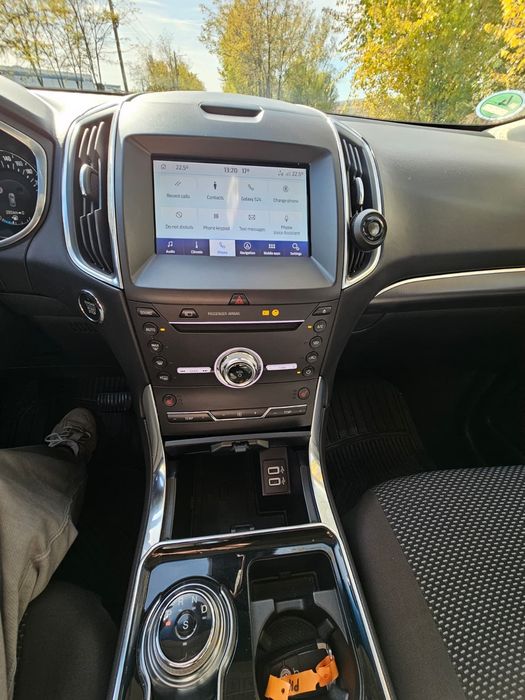 Ford Edge Titanium