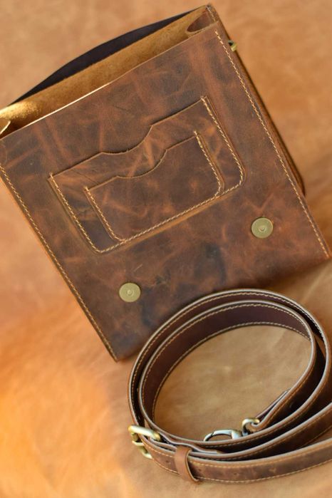 Чанта от естествена кожа