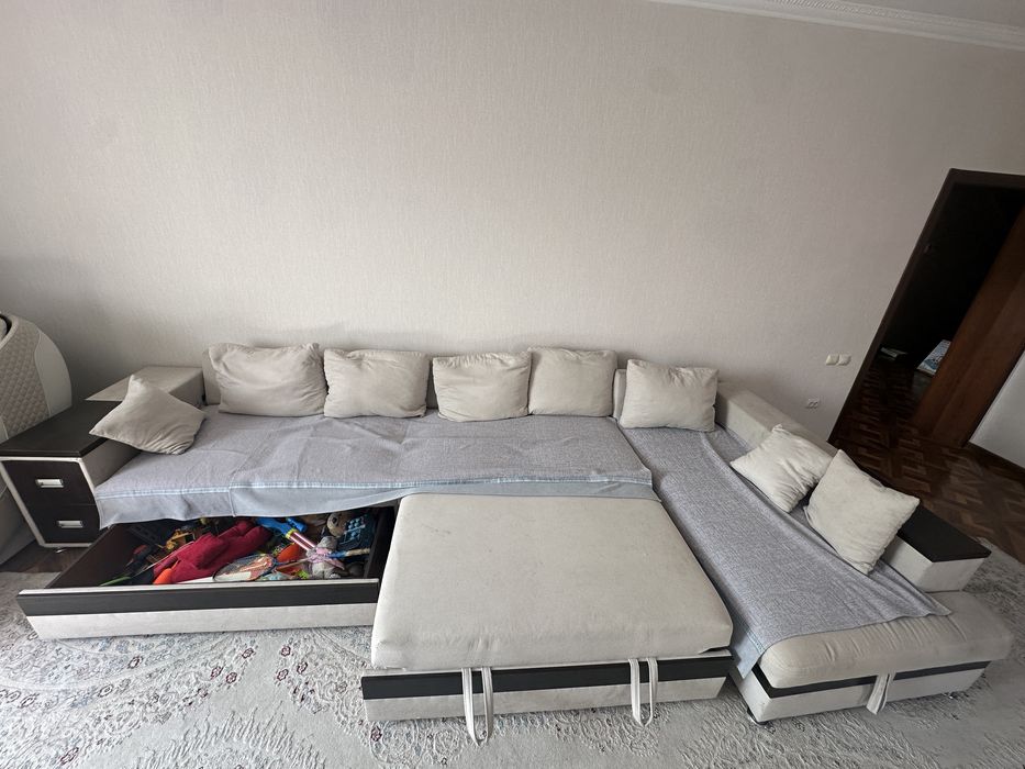 Продам диван в отличном состоянии.