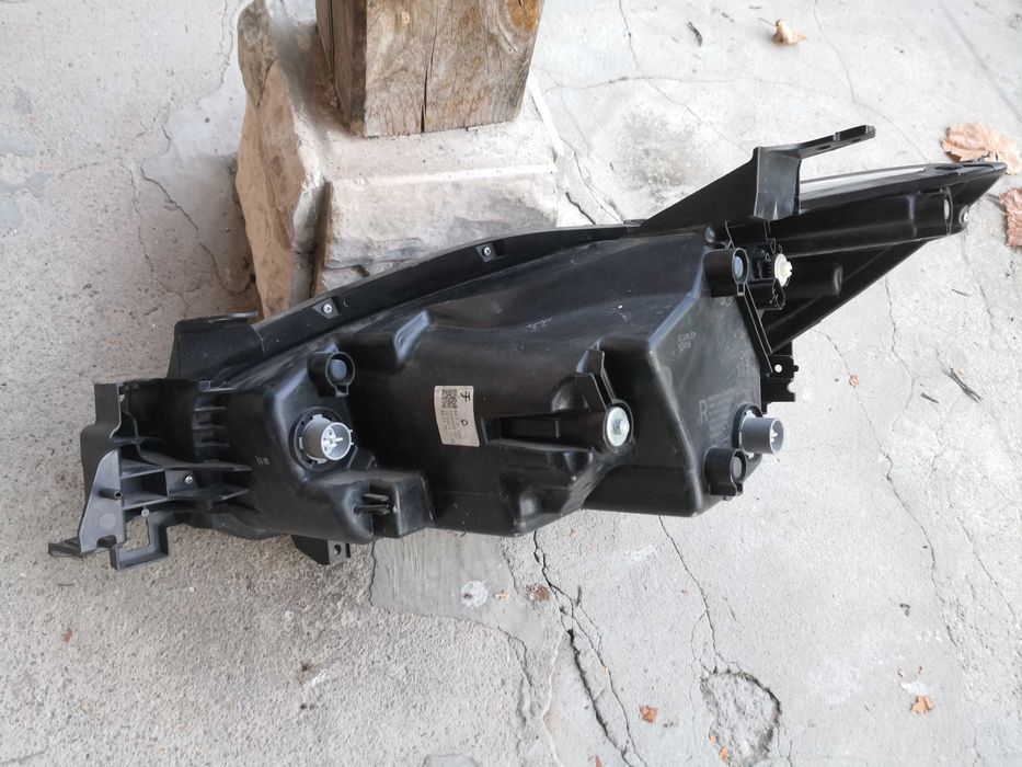 Фар Mazda CX5 FULL десен/Фар Мазда ЦХ5 Оригинален