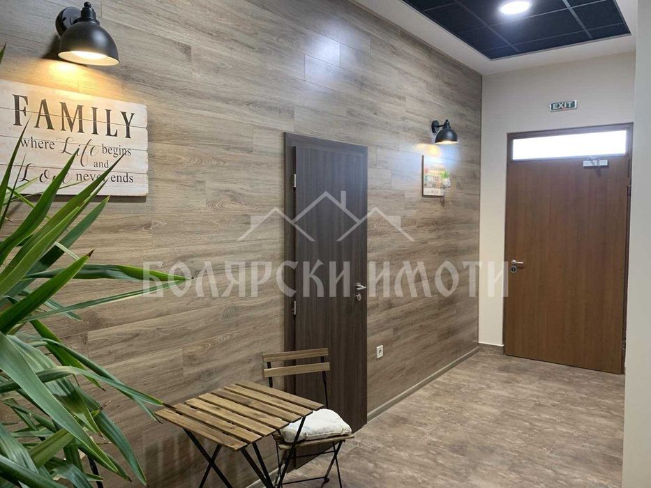 Дава се под наем Двустаен апартамент в Велико Търново, Център - 70 кв.м за 408 € - Снимка #15