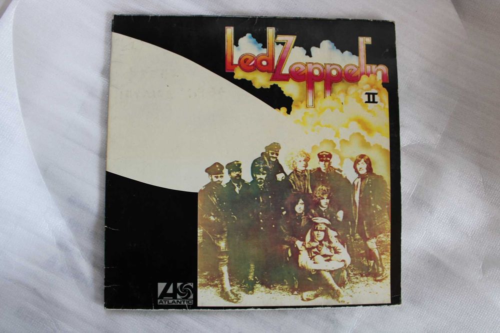 Zepplelin II - Грамофонна Плоча ПОЧТИ  НОВА