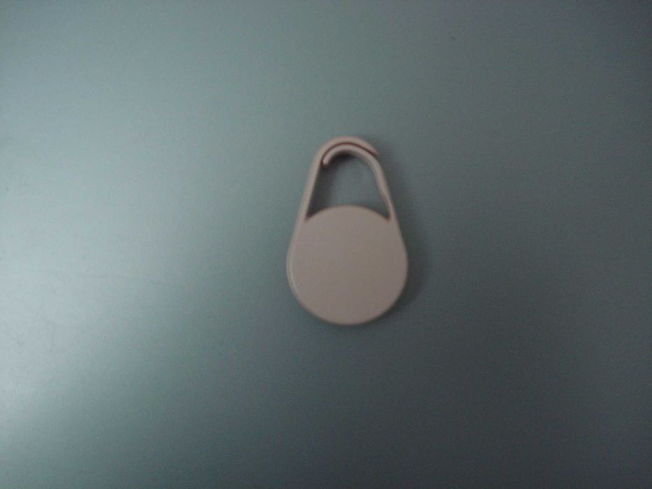 Breloc pendativ cu tocuh screen functie de ceas / calendar roz