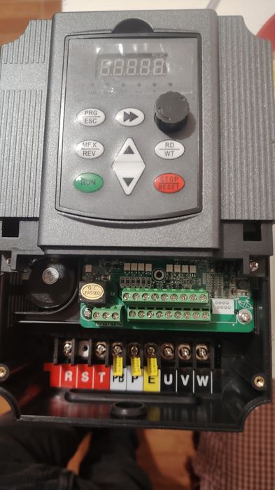 Vând convertor curent de 380 , 7,5 kw