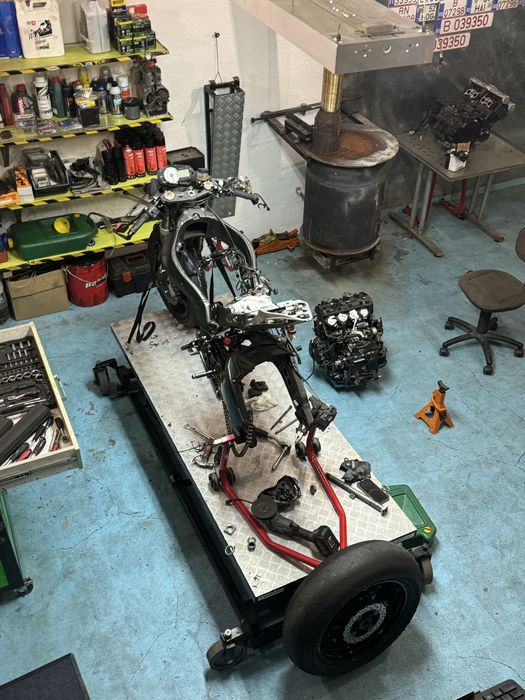 Posibilitate subinchiriere service moto / preluare afacere