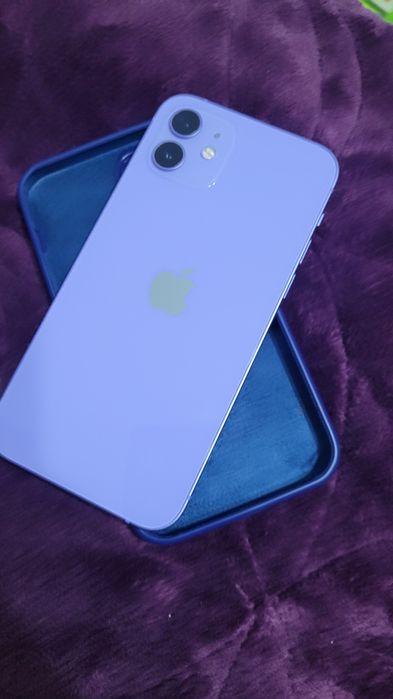 iPhone 12 с коробкой