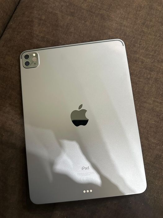 iPad 11 pro M2 128Gb со  стилусом