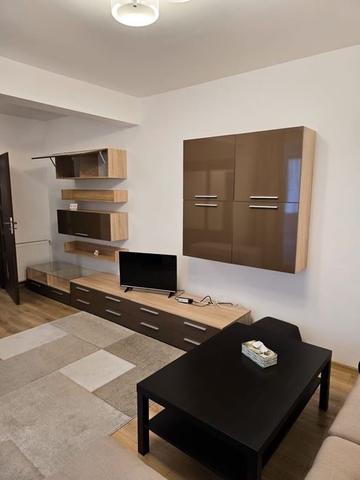 Apartament pentru inchiriat 2 camere  stefan cel mare