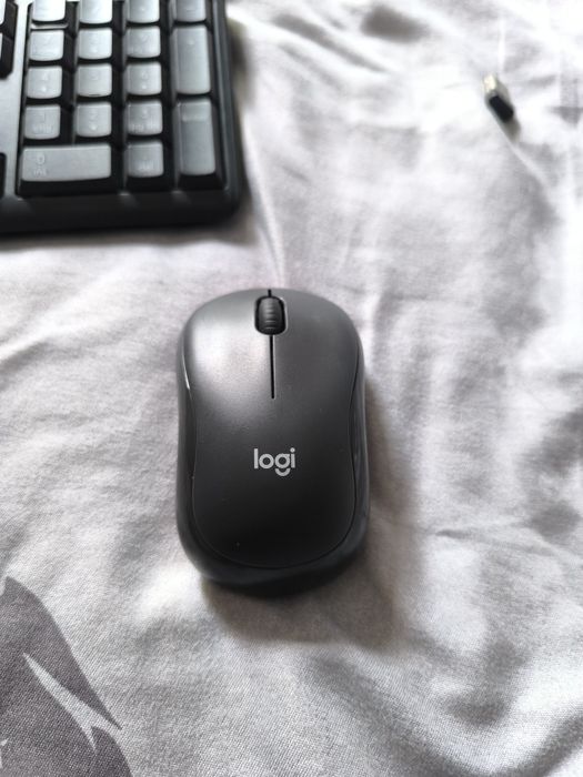 Kit Logitech MK295 Silent Wireless – Impecabil, ca nou