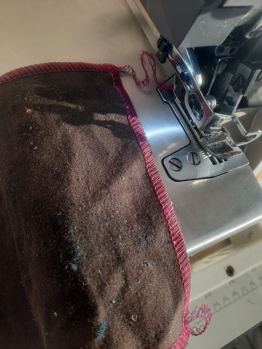 Оверлог 4нити б/у Макки в рабочем состоянии