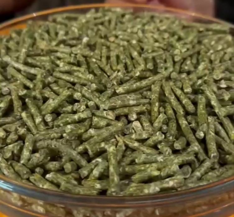 ROYAL FEED PREMIUM -quyonlar uchun masus korm, 25 kg lik qopda