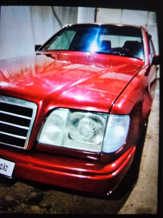 Продам Мерседес E220