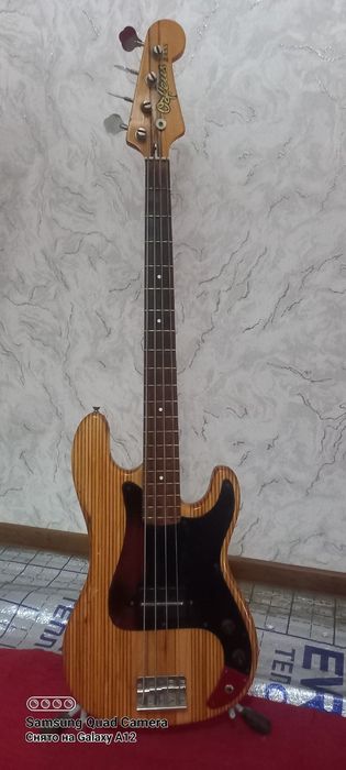 Басс Гитара сотилади