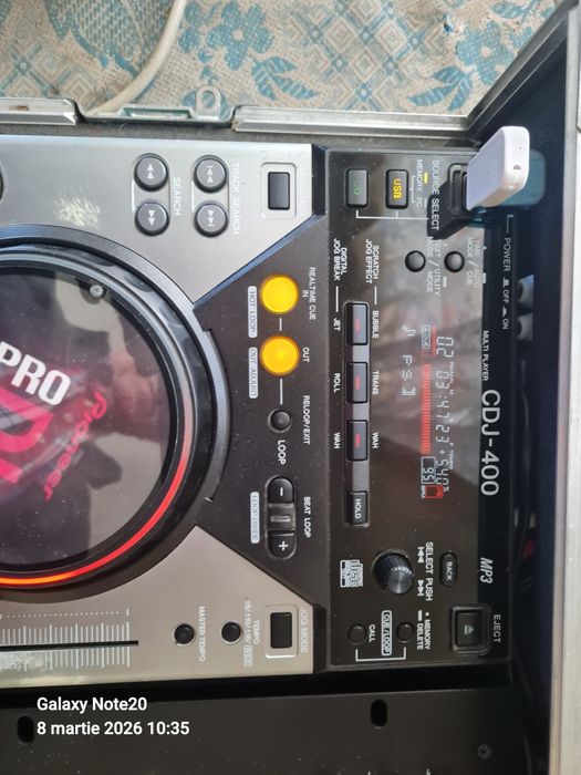 Pioneer cdj400 2 buc și valiza originala