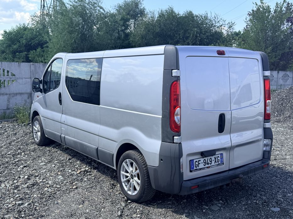 OPEL Vivaro 2011 — imagine 4