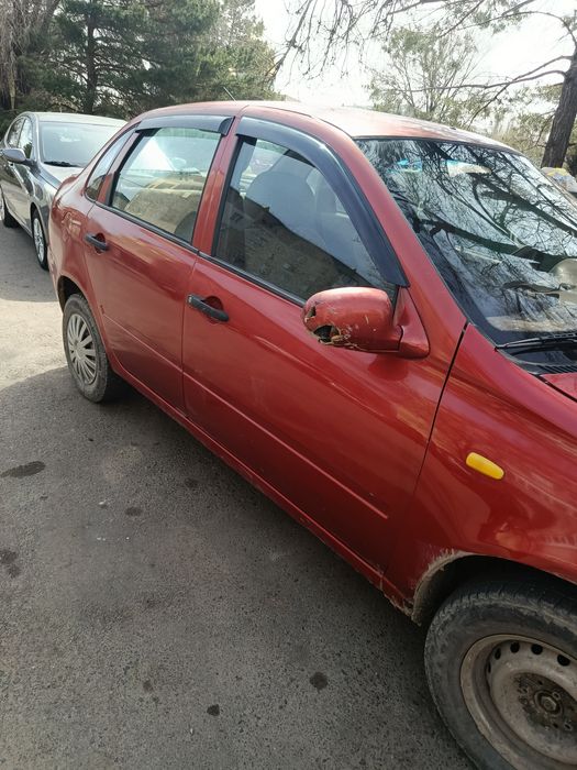 Продам машину Лада калина