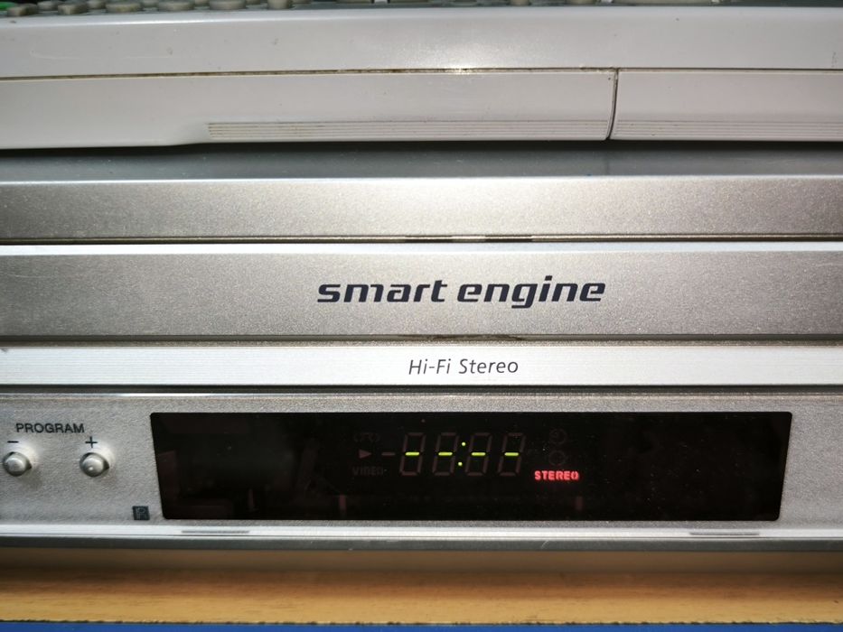 Видеомагнитофон SONY SLV-SE640
