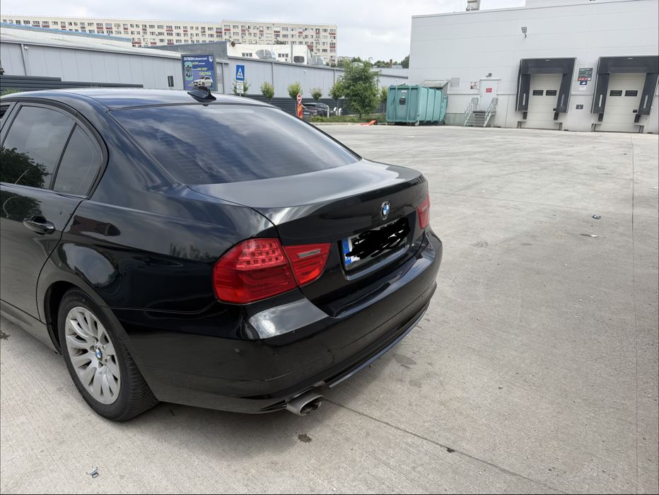 De vanzare bmw e 90