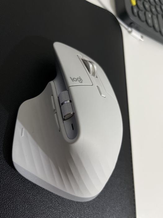 logitech mx master 3s