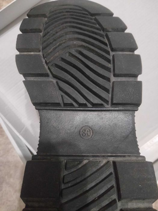 Зимние ботинки для девочки