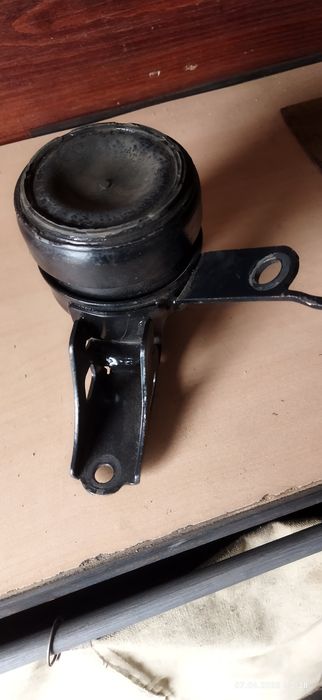 Гидравлическая подушка двигателя