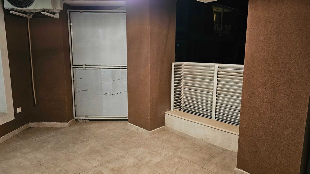 Дава се под наем Двустаен апартамент в Варна, Левски - 75 кв.м за 459 € - Снимка #3