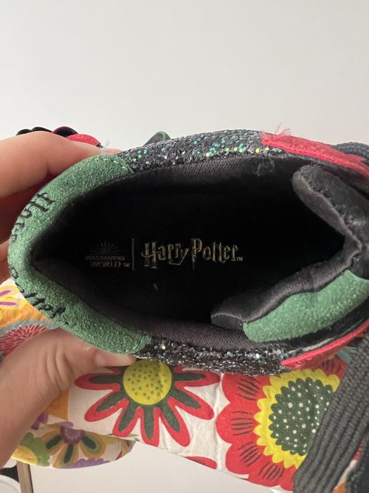 Продавам детски кецове