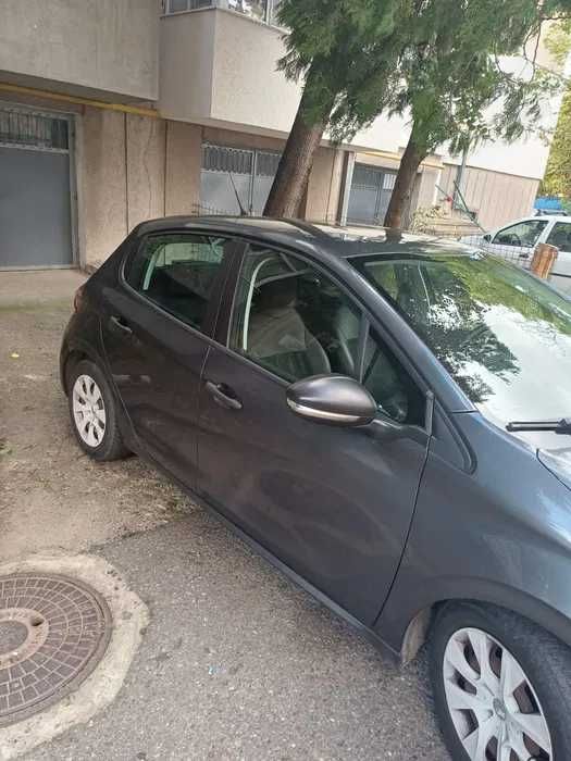 Vând Peugeot 208, an 2014, diesel