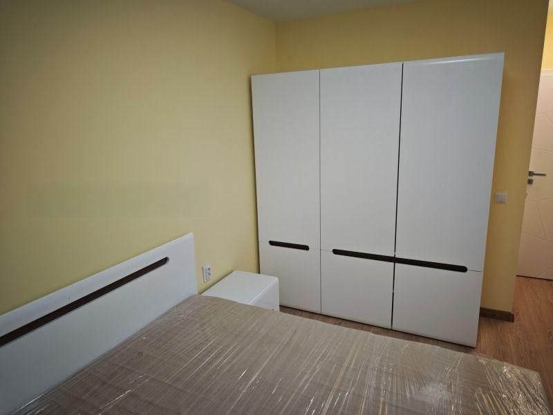 Дава се под наем Тристаен апартамент в София, Връбница 2 - 102 кв.м за 750 € - Снимка #4