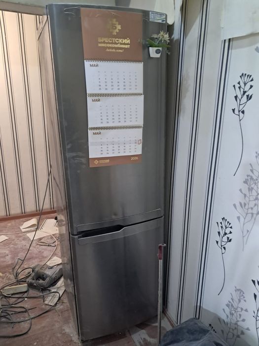 Продам холодильник