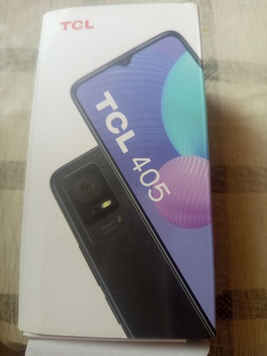 TCL 405 телефон,запазенм
