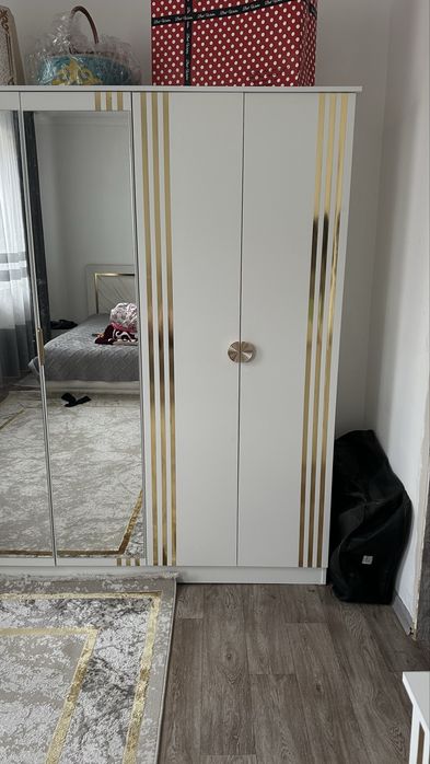 новиньки шифонер