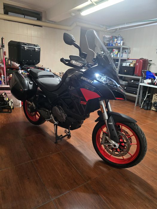 Ducati Multistrada V2S 2024