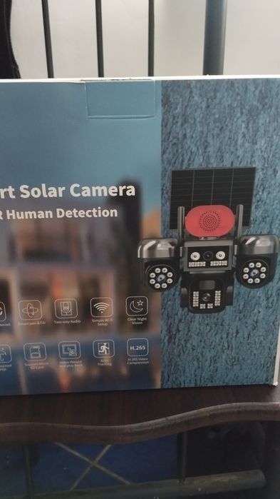Смарт камера 4 объектива солнечная панель