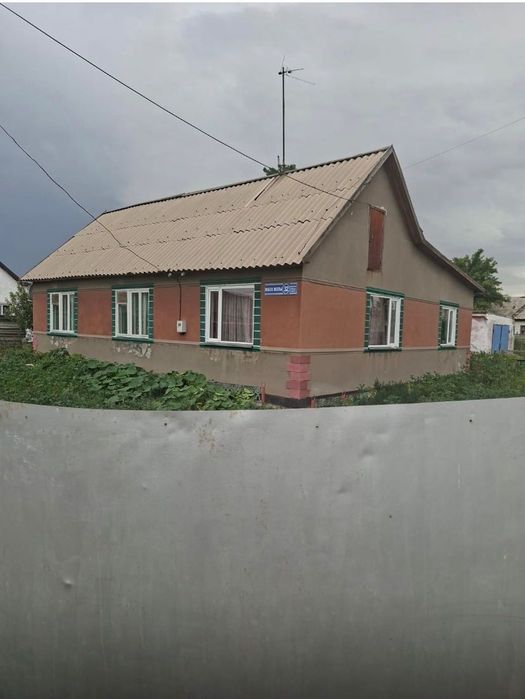 Продам благородный дом в Топаре