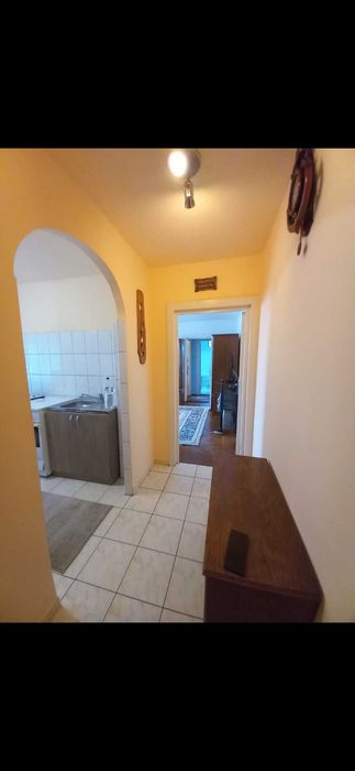 Inchiriez apartament semidecomandat-Calea Sagului