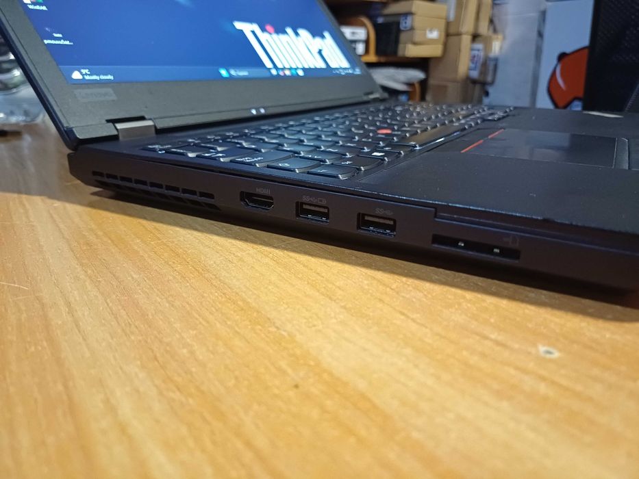 Lenovo P53 15.6''IPS Core i7-9750H/16GB Ram/256GB SSD