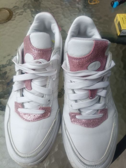 Adidași două perechi 38