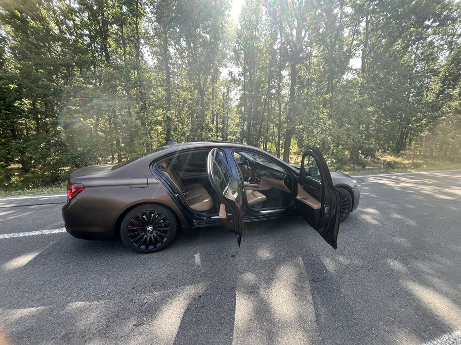 De vanzare bmw 740D