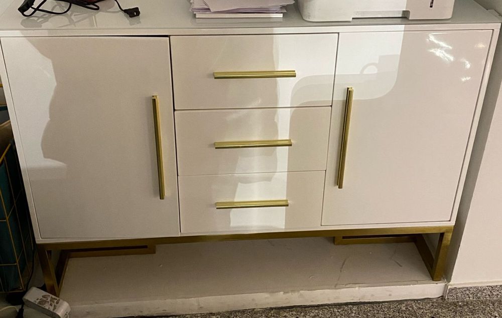 Продается комод, подставка под тв