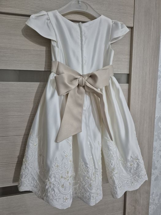 Платье на девочку 80 р