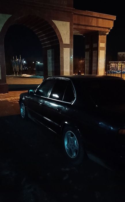 Срочно продам BMW  Е34