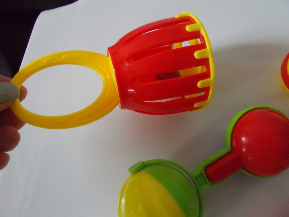Занимателни бебешки играчки 0-36 мес.