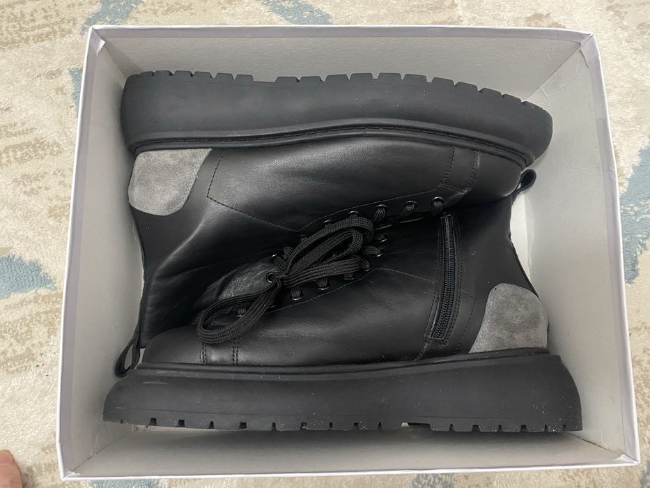 Продам женсую обувь, Италия lestrosa