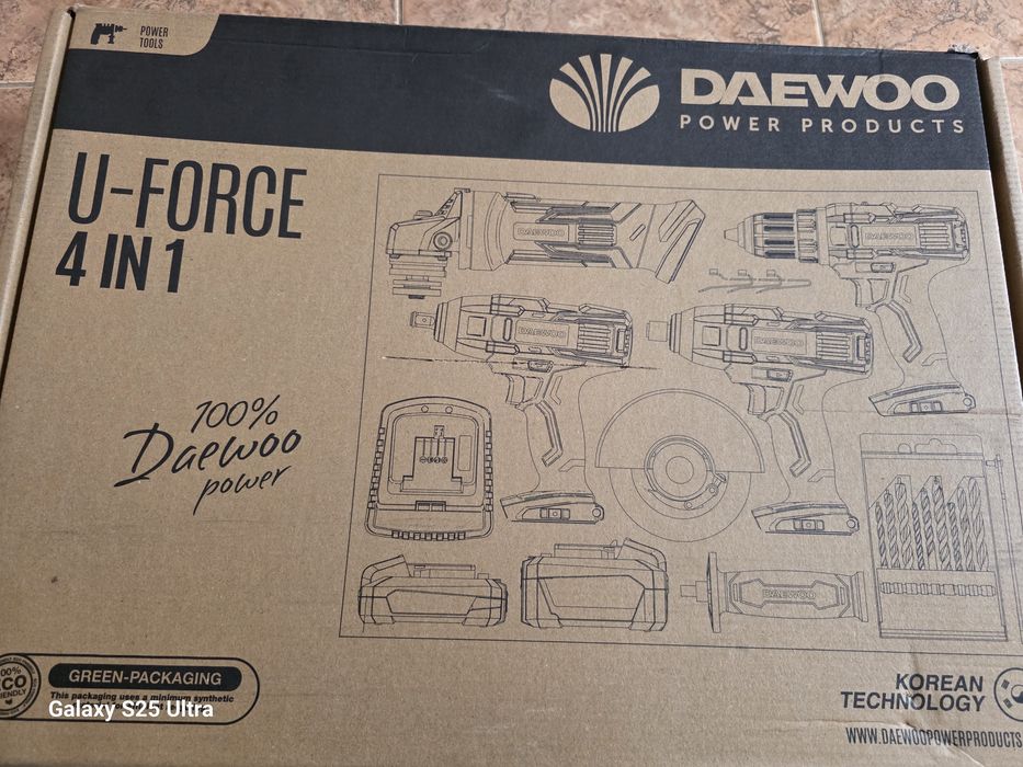 Set 4 unelte Daewoo