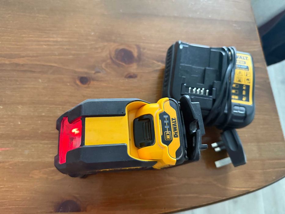 Dewalt DCE088R Лазерен Нивелир