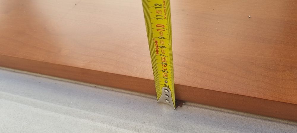 Blat masă / birou italian SINTESI 140x65 cm – furniruit, nou