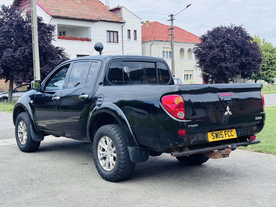 Vand Mitsubishi L200 2.5 DI-D Challenger 2015  2.5 DI-D 178  121.000 km